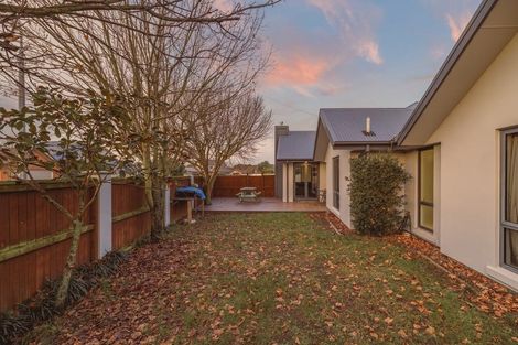 Photo of property in 5 Excalibur Place, Burwood, Christchurch, 8083
