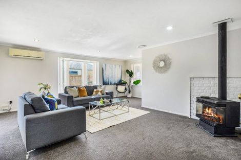 Photo of property in 25 Newfield Drive, Fairview Downs, Hamilton, 3214