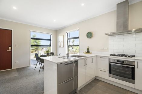 Photo of property in 29 Pukewhero Rise, Westgate, Auckland, 0614