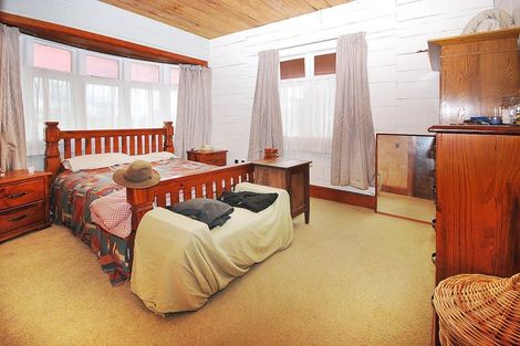 Photo of property in 14 Dalefield Road, Carterton, 5713