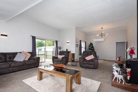 Photo of property in 2 Windsor Road, Waipawa, 4210
