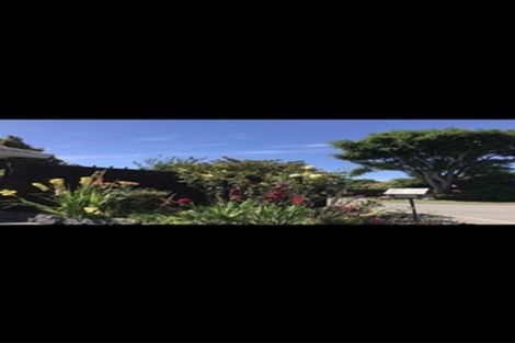 Photo of property in 4 Rowanwood Close, Halswell, Christchurch, 8025