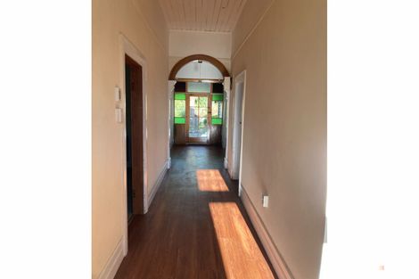 Photo of property in 52 Timaru Road, Waimate, 7924