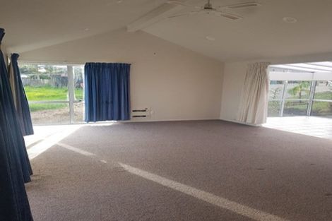 Photo of property in 23 Glamorgan Drive, Torbay, Auckland, 0630