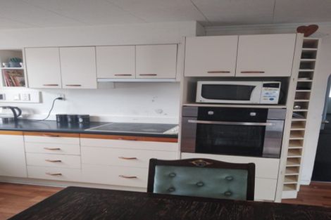 Photo of property in 118 Olliviers Road, Phillipstown, Christchurch, 8011