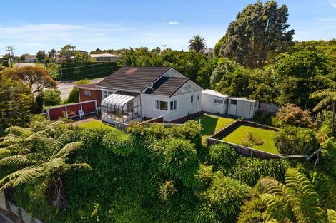 Photo of property in 126 Mangorei Road, Merrilands, New Plymouth, 4312