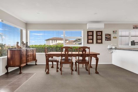 Photo of property in 32 Keepers Drive, Gulf Harbour, Whangaparaoa, 0930