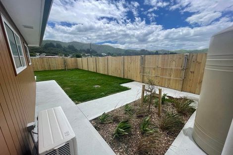 Photo of property in 22 Te Ara O Toroa, Wainuiomata, Lower Hutt, 5014