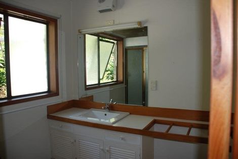 Photo of property in 14a Glencoe Road, Browns Bay, Auckland, 0630