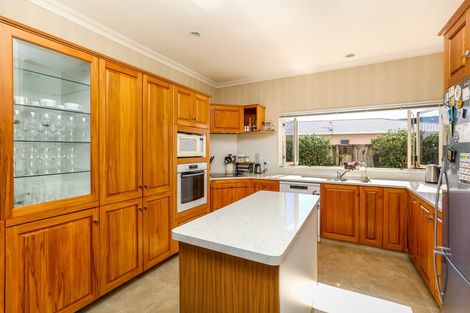 Photo of property in 275 Mangorei Road, Merrilands, New Plymouth, 4312