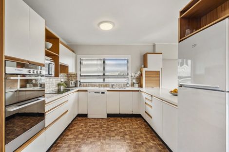 Photo of property in 63 Seacliffe Avenue, Belmont, Auckland, 0622