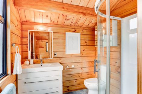 Photo of property in 12 Pickwick Road, Otamatea, Whanganui, 4571