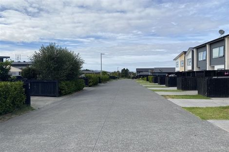 Photo of property in 32 Liberation Road, Papakura, 2110