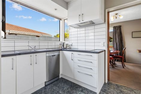 Photo of property in 2/151 Northcote Road, Northcote, Christchurch, 8052