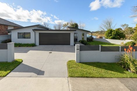 Photo of property in 205 Welcome Bay Road, Welcome Bay, Tauranga, 3112