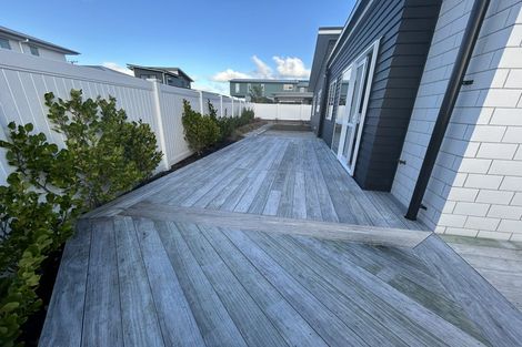 Photo of property in 10 Puroto Place, One Tree Point, 0118