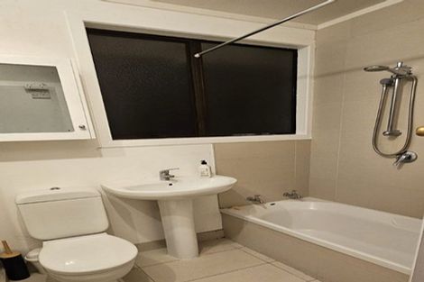 Photo of property in 7 Sullivan Avenue, Mangere Bridge, Auckland, 2022