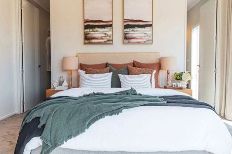 Photo of property in 61 Mcindoe Road, Kumeu, 0810