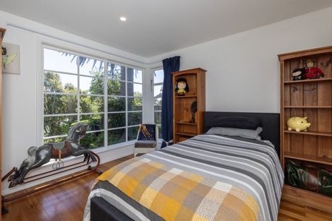 Photo of property in 35 Tennis Court Road, Raumati South, Paraparaumu, 5032