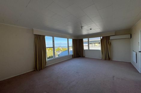 Photo of property in 251 Dowse Drive, Maungaraki, Lower Hutt, 5010