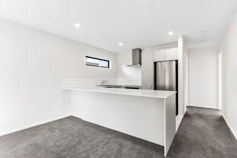 Photo of property in 41 Kingdale Road, Henderson, Auckland, 0610