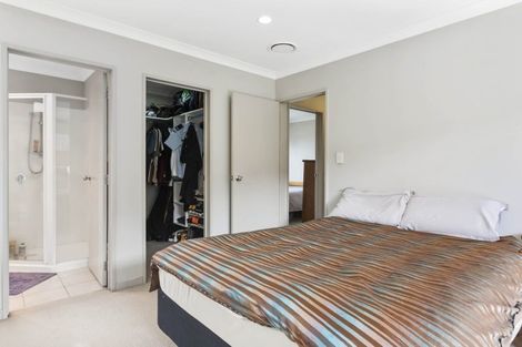 Photo of property in 3 Vadam Road, Massey, Auckland, 0614