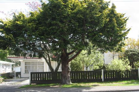 Photo of property in 126 Koutu Road, Kawaha Point, Rotorua, 3010