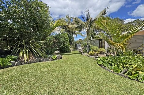 Photo of property in 2/54 Killarney Avenue, Torbay, Auckland, 0630