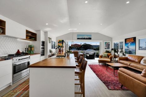 Photo of property in 39 Gaine Street, New Plymouth, 4310