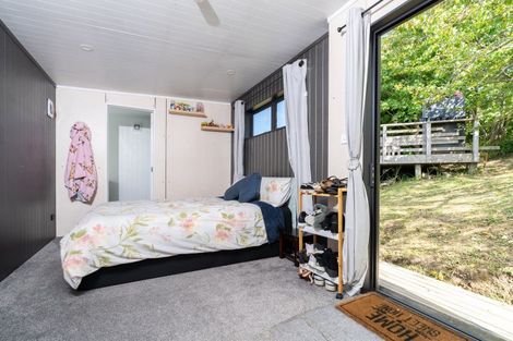 Photo of property in 32 Government Road, Raglan, 3225