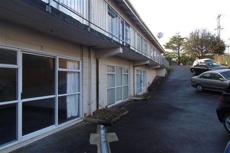 Photo of property in 2/30 Fairburn Road, Otahuhu, Auckland, 1062