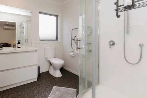 Photo of property in 88b Pioneer Road, Moturoa, New Plymouth, 4310