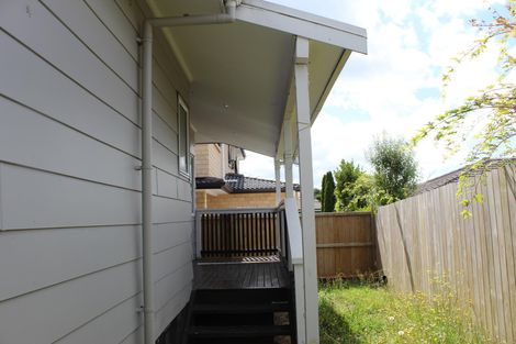 Photo of property in 2 Bill Phillip Place, Clendon Park, Auckland, 2103