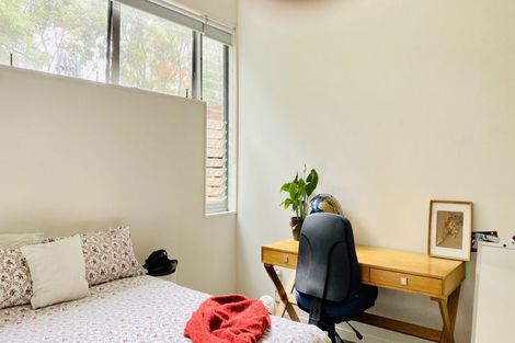 Photo of property in 20c Konini Road, Titirangi, Auckland, 0604