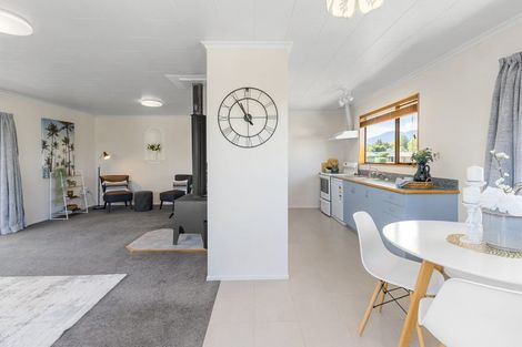 Photo of property in 25 Tobin Place, Richmond Heights, Taupo, 3330