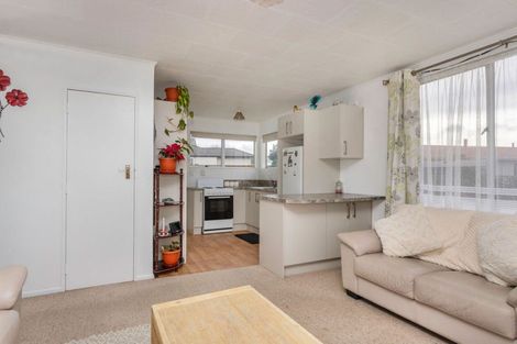 Photo of property in 8 Mccallum Street, Dannevirke, 4930