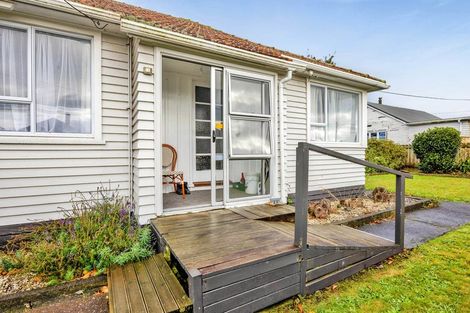 Photo of property in 3 Laurent Vc Street, Hawera, 4610