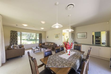 Photo of property in 324 Turitea Road, Turitea, Palmerston North, 4472