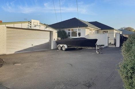 Photo of property in 43 Hounslow Street, Ilam, Christchurch, 8041