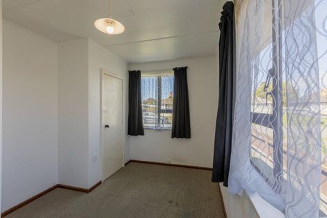 Photo of property in 17 Massey Crescent, Marewa, Napier, 4110