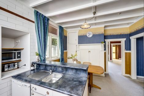 Photo of property in 1209 Caroline Road, Mayfair, Hastings, 4122