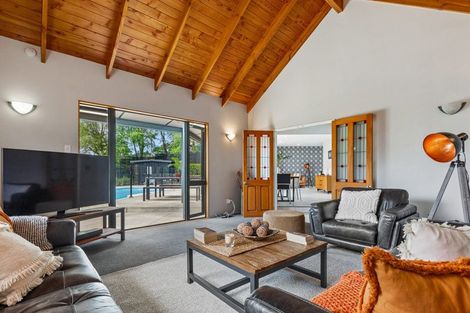 Photo of property in 7 Attwood Road, Paremoremo, Auckland, 0632