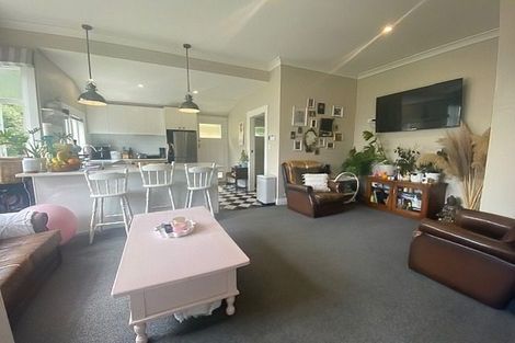 Photo of property in 2/139 Wadestown Road, Wadestown, Wellington, 6012