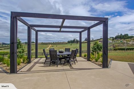 Photo of property in 24 Medhurst Road North, Bombay, 2675