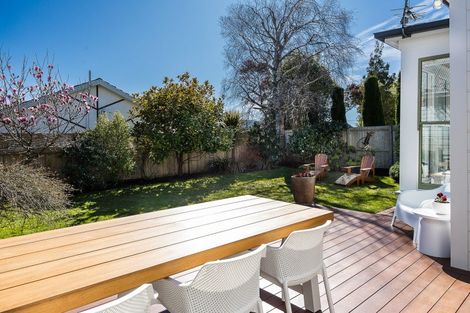 Photo of property in 33 Highgate, Belleknowes, Dunedin, 9011