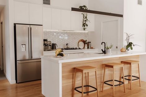 Photo of property in 72 Waipunahau Road, Waikanae, 5036