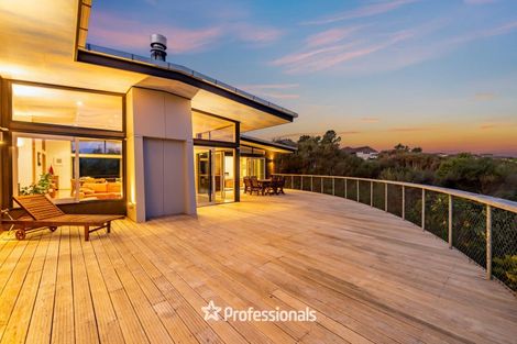 Photo of property in 12 Mount Marua Way, Timberlea, Upper Hutt, 5018