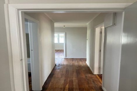 Photo of property in 12 Hinemoa Street, Levin, 5510