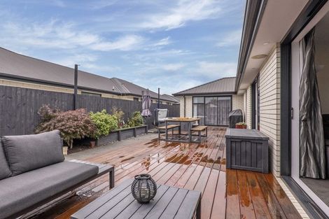 Photo of property in 71 Aviemore Drive, Marshland, Christchurch, 8083