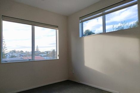 Photo of property in 4a Pauline Place, Bucklands Beach, Auckland, 2014